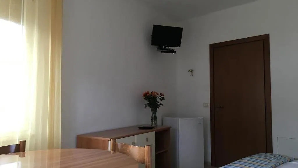 Hotel Casa Piantoni Limone sul Garda 0*,
